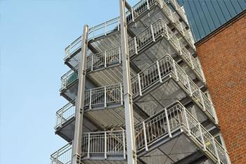 estruturas metálicas para escadas metalicas